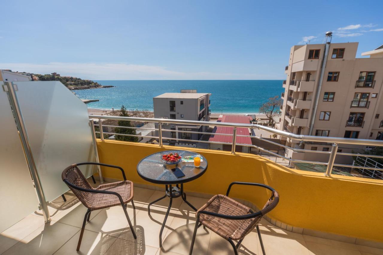 Apartments Dobra Voda Bilik gambar