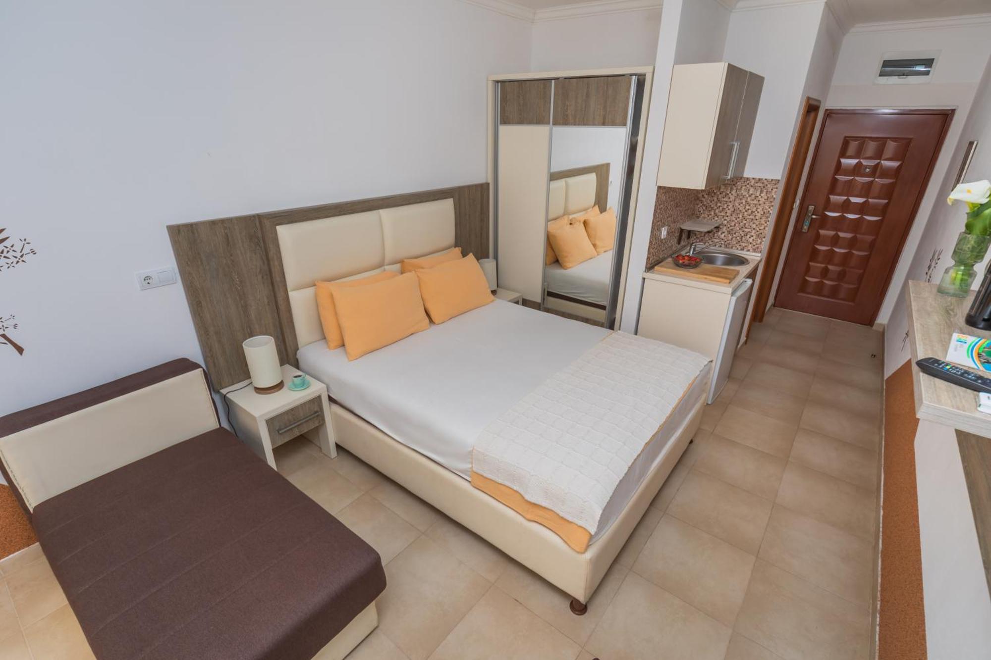 Apartments Dobra Voda Bilik gambar