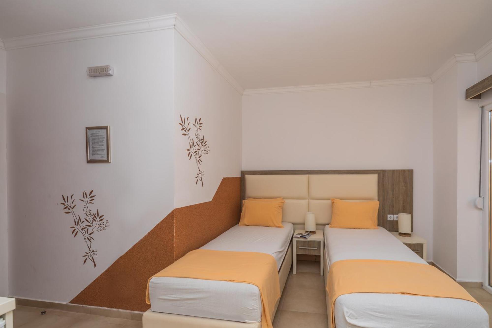 Apartments Dobra Voda Bilik gambar